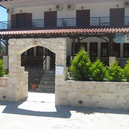 Petradaki Apartments Мола-Калива Экстерьер фото