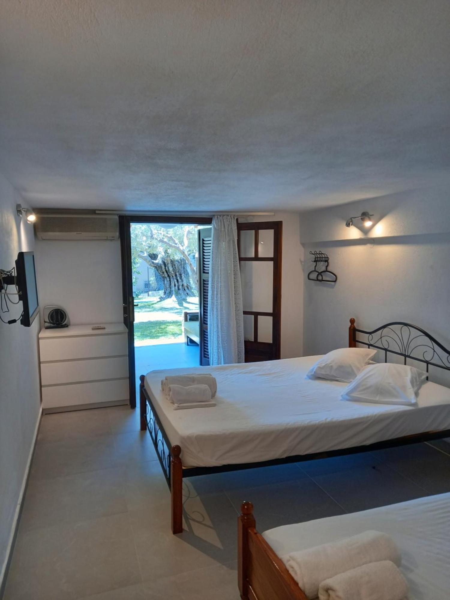 Petradaki Apartments Мола-Калива Номер фото
