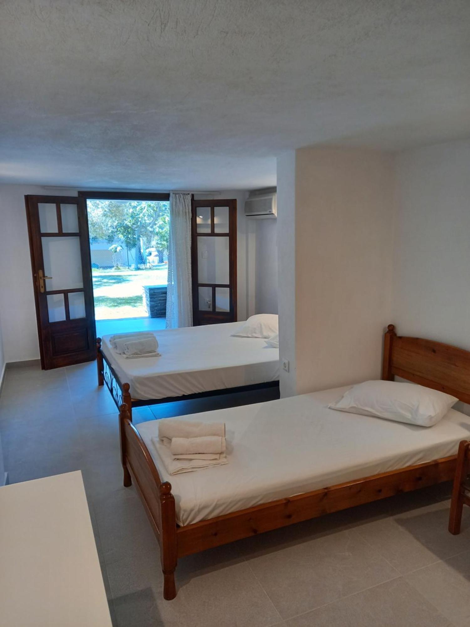 Petradaki Apartments Мола-Калива Номер фото
