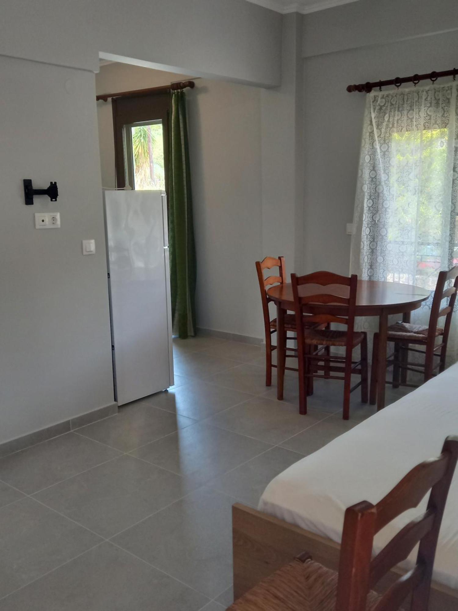 Petradaki Apartments Мола-Калива Номер фото