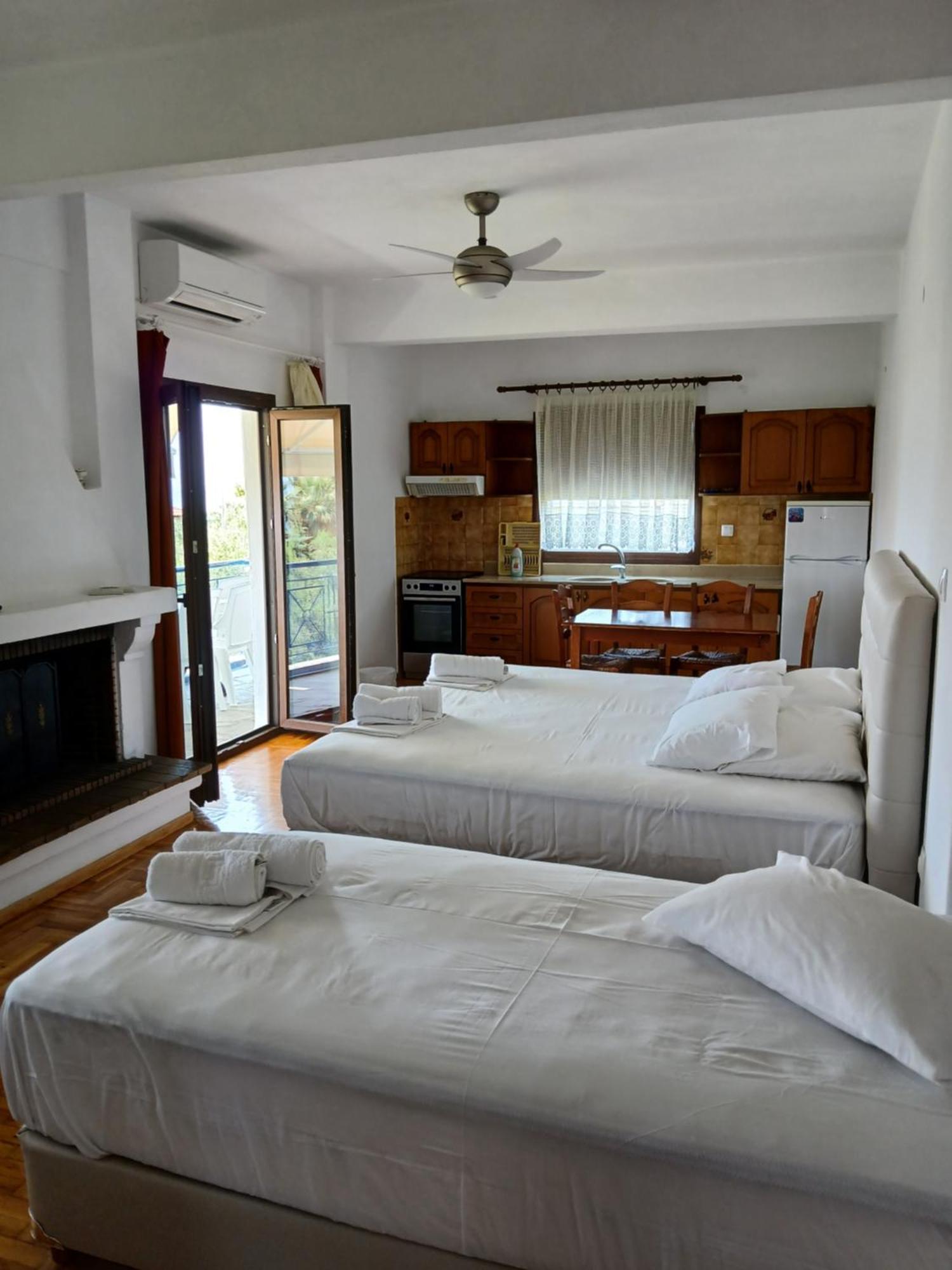 Petradaki Apartments Мола-Калива Номер фото