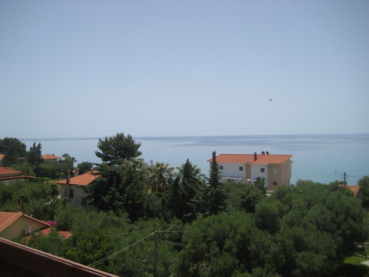 Petradaki Apartments Мола-Калива Экстерьер фото
