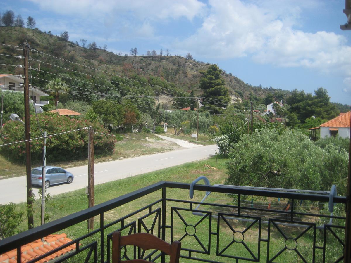Petradaki Apartments Мола-Калива Экстерьер фото